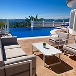 Manana 4*