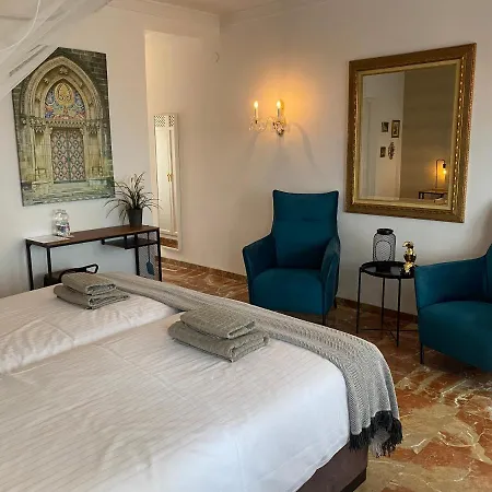 Manana Bed & Breakfast 3*